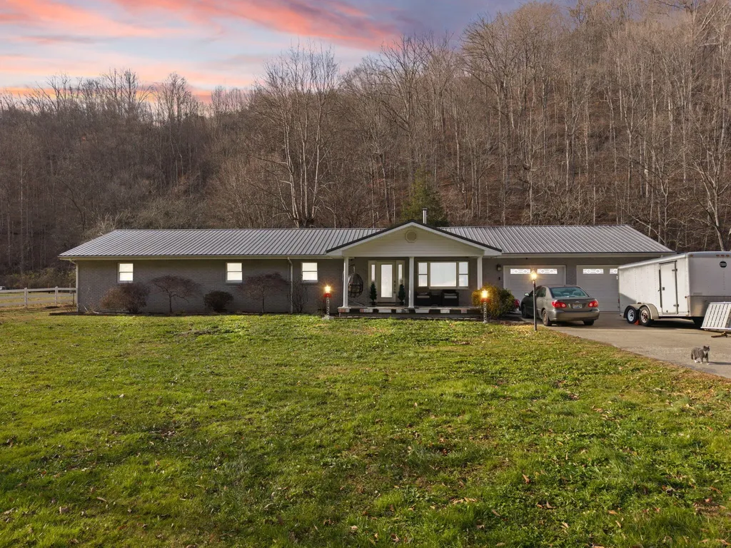 1094 State Highway 3379 Grethel KY 41631