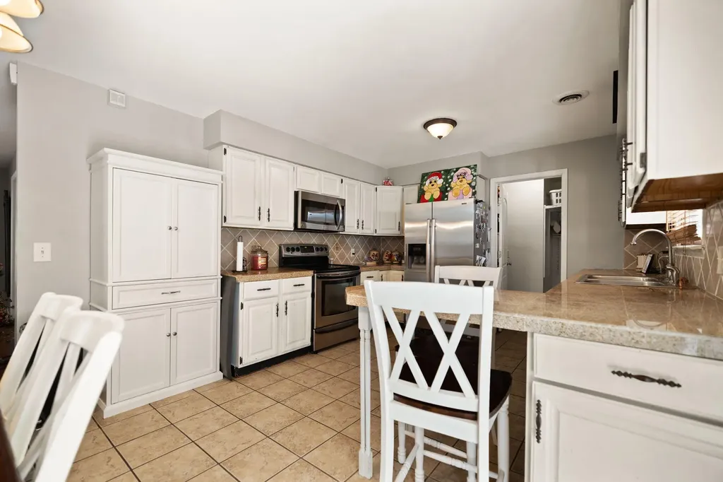 1094 State Highway 3379 Grethel KY 41631