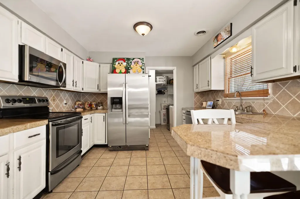 1094 State Highway 3379 Grethel KY 41631