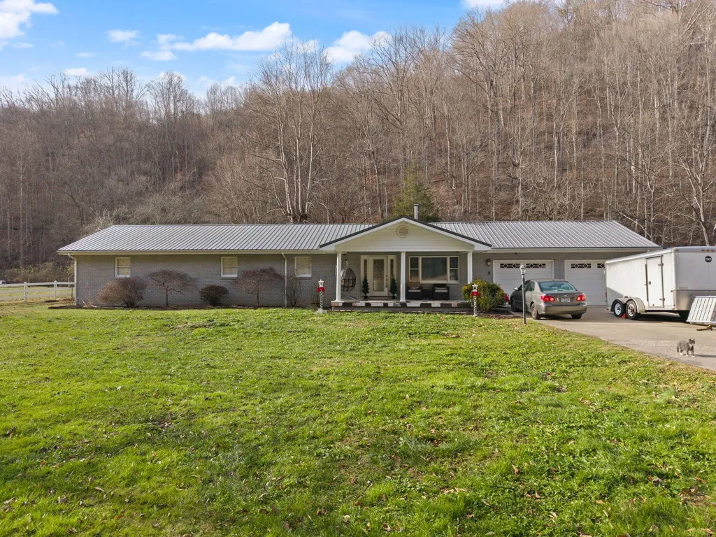 1094 State Highway 3379 Grethel KY 41631