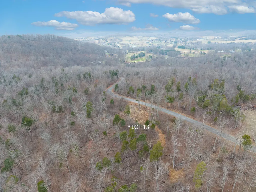 Lot 13 Knights Lane Somerset KY 42503