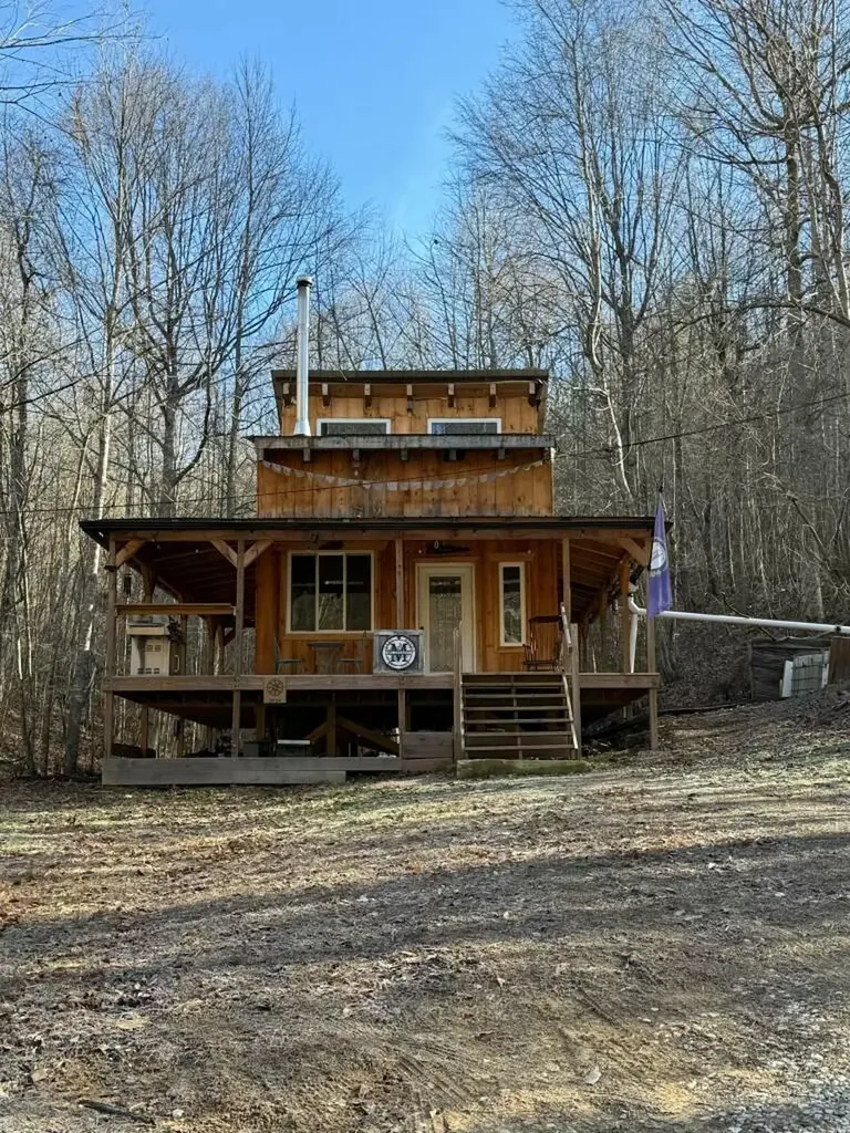 105 Chambers Fork Road Campton KY 41301