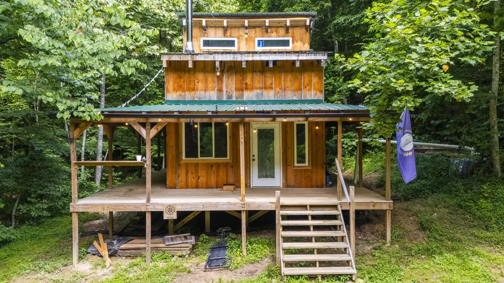 105 Chambers Fork Road Campton KY 41301