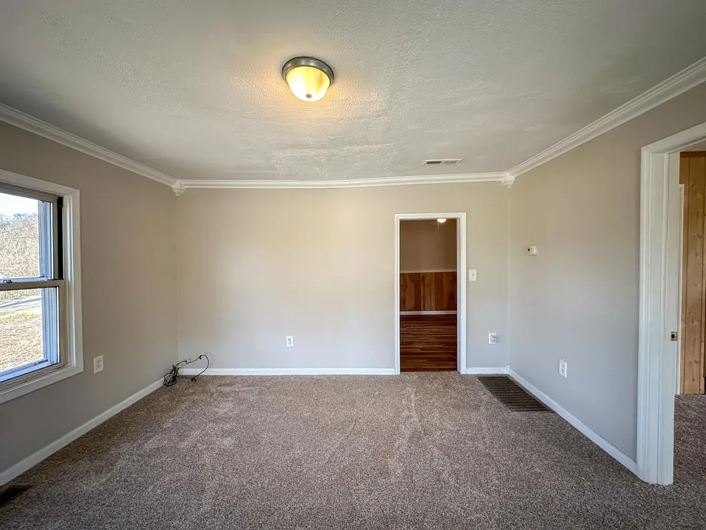 391 Pine Valley Lane Flat Lick KY 40935