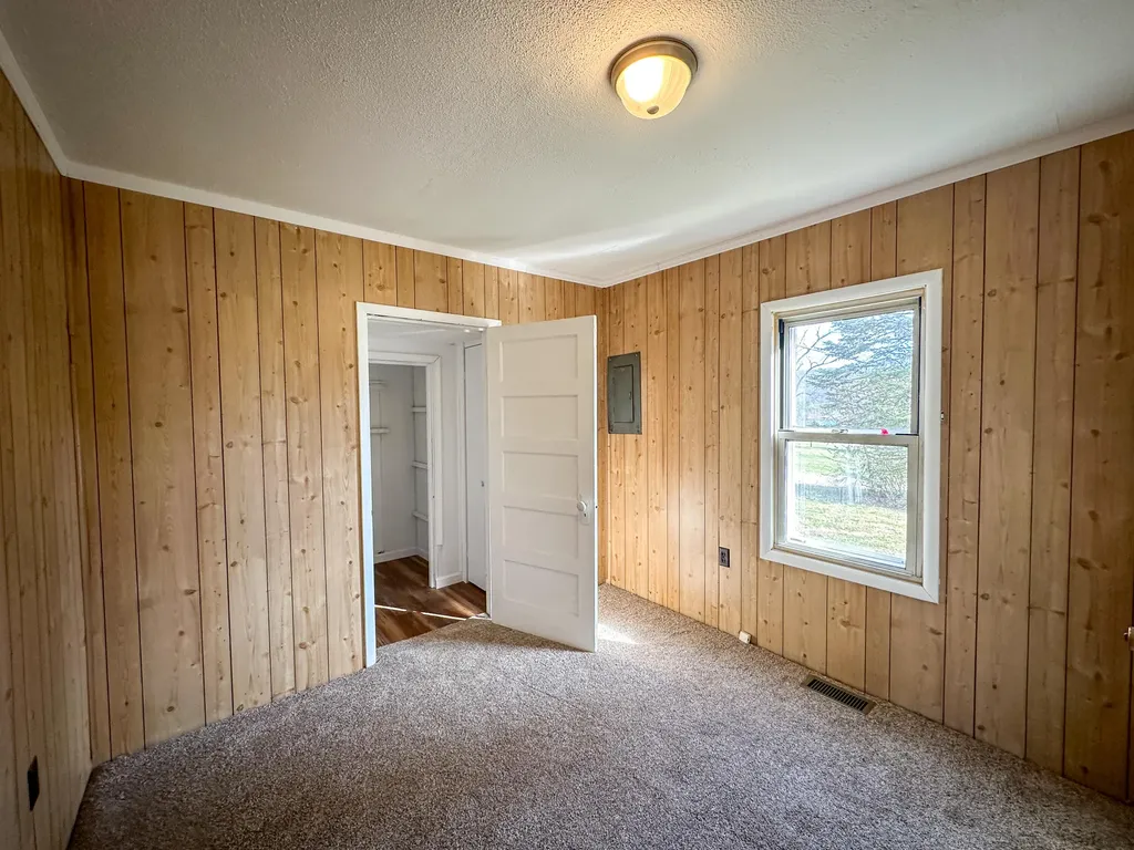 391 Pine Valley Lane Flat Lick KY 40935