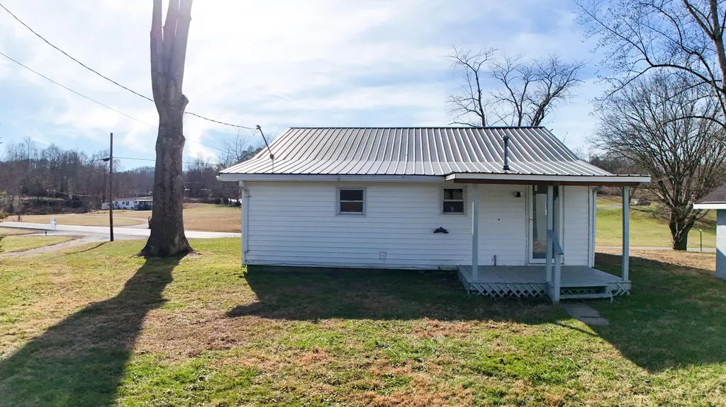 391 Pine Valley Lane Flat Lick KY 40935