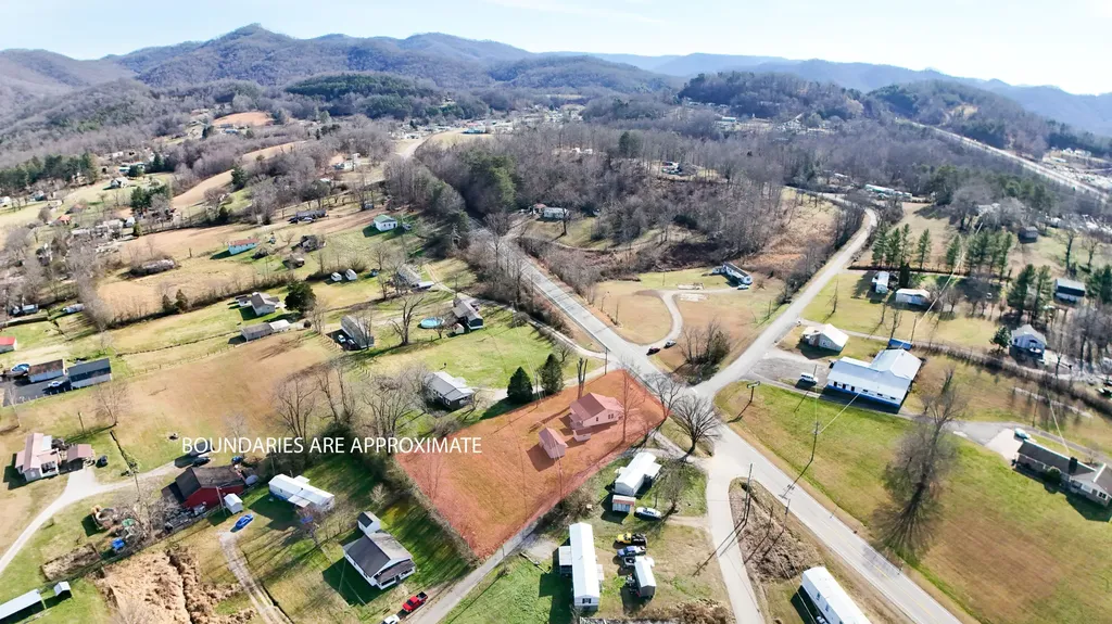 391 Pine Valley Lane Flat Lick KY 40935