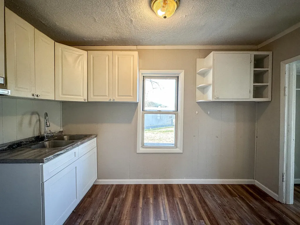 391 Pine Valley Lane Flat Lick KY 40935
