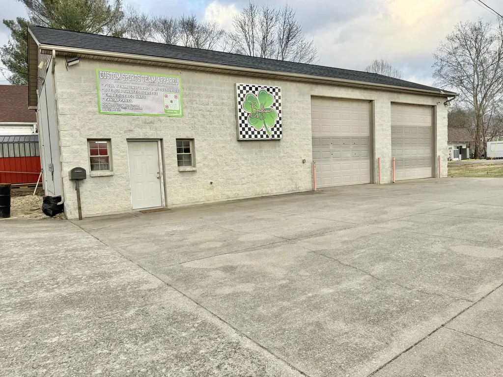 819 River Drive Irvine KY 40336