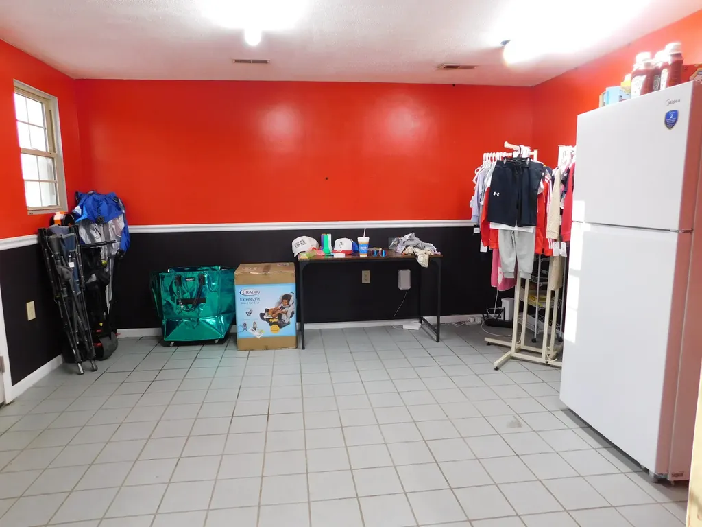 819 River Drive Irvine KY 40336