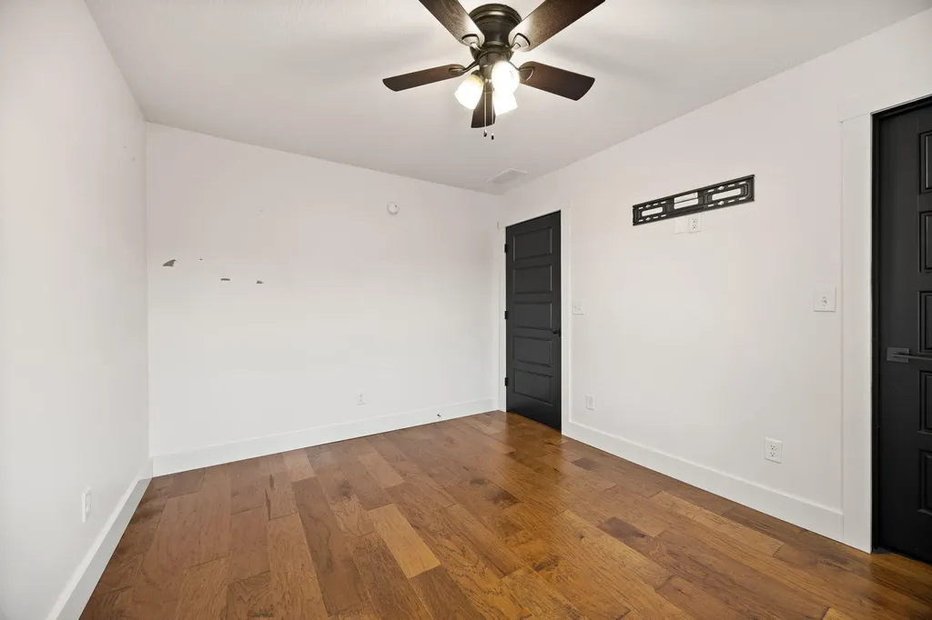 220 Davis Lane Russell Springs KY 42642