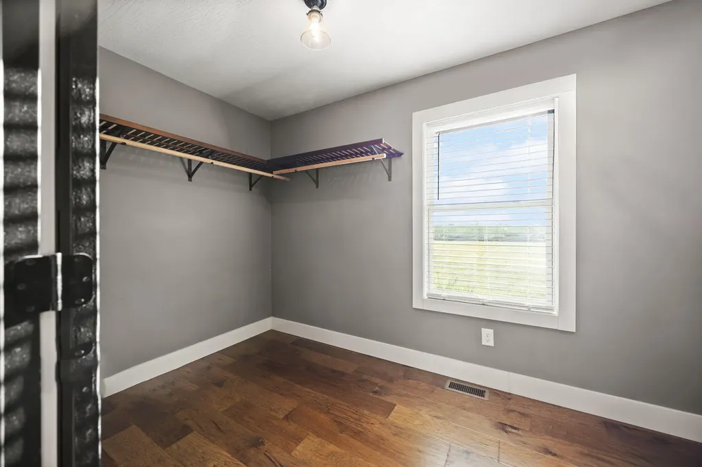 220 Davis Lane Russell Springs KY 42642