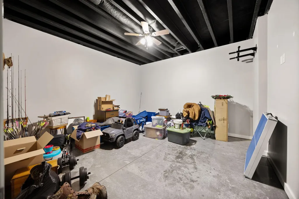 220 Davis Lane Russell Springs KY 42642