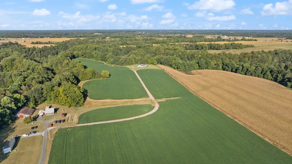 220 Davis Lane Russell Springs KY 42642