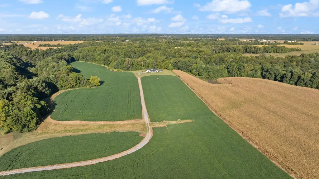 220 Davis Lane Russell Springs KY 42642