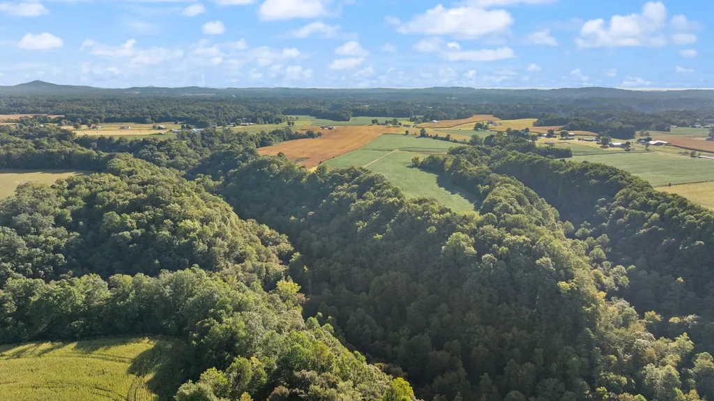 220 Davis Lane Russell Springs KY 42642