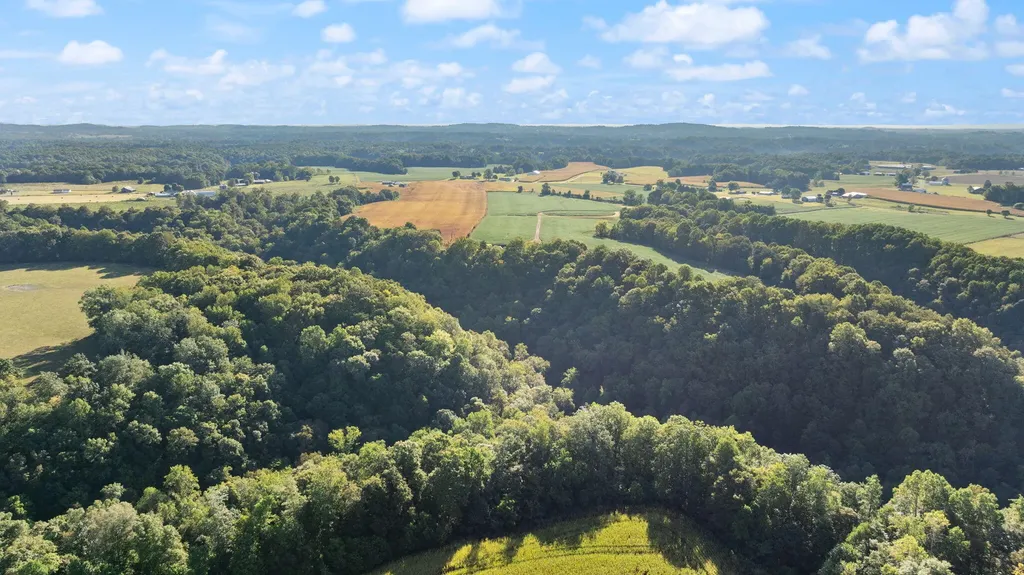 220 Davis Lane Russell Springs KY 42642