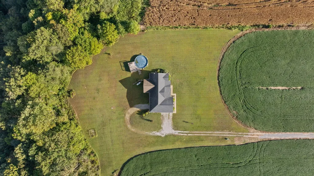 220 Davis Lane Russell Springs KY 42642