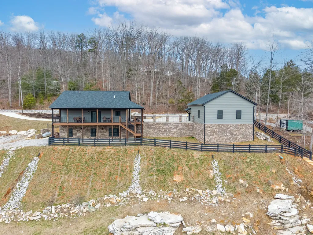 555 Colonel Drive Burnside KY 42519
