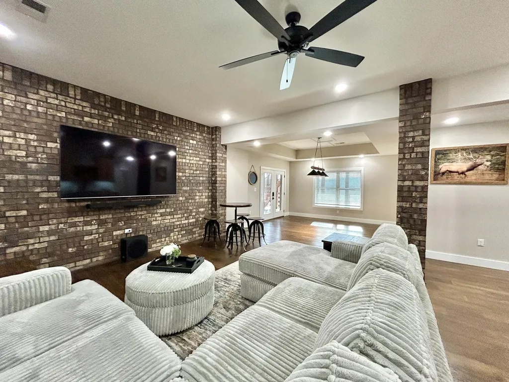 555 Colonel Drive Burnside KY 42519