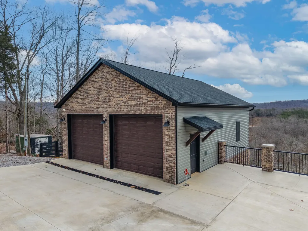555 Colonel Drive Burnside KY 42519