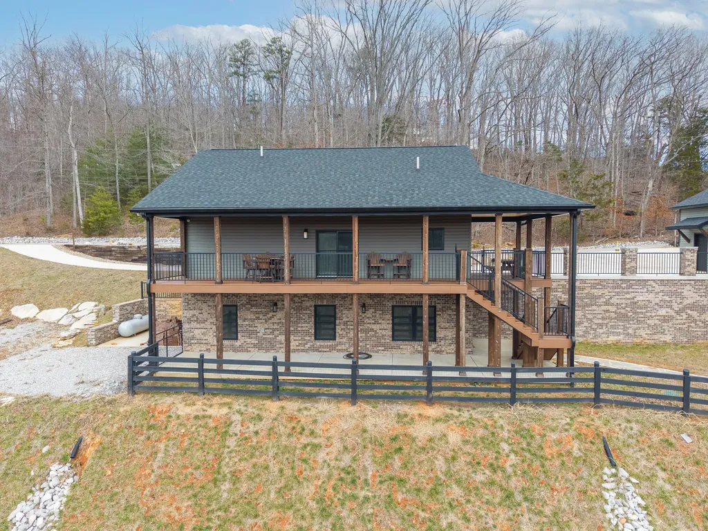 555 Colonel Drive Burnside KY 42519