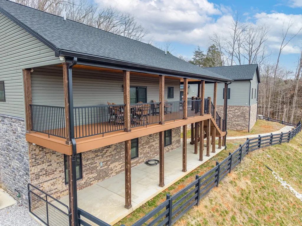 555 Colonel Drive Burnside KY 42519