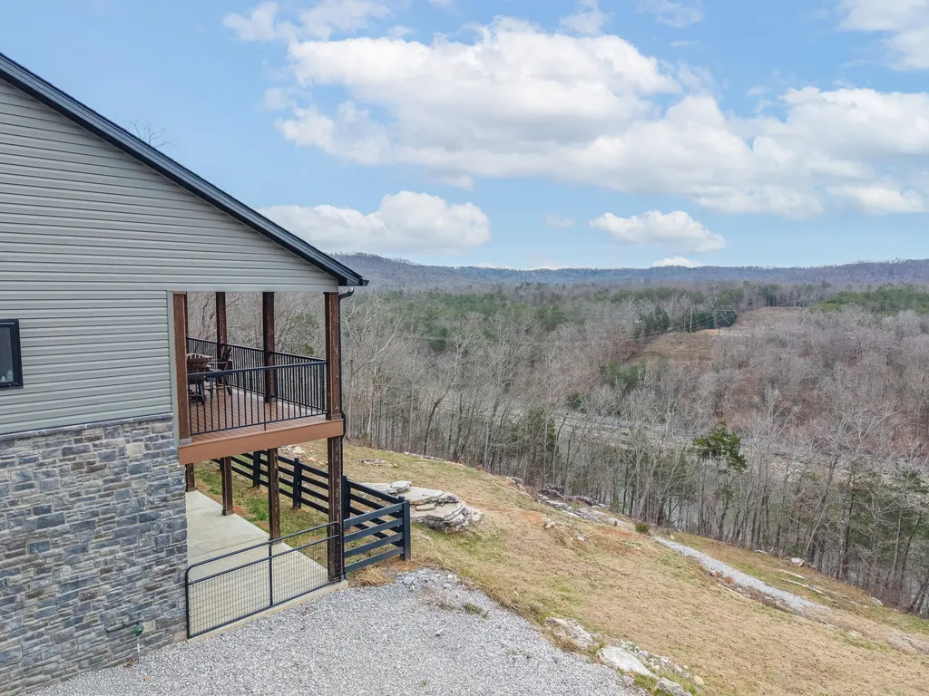 555 Colonel Drive Burnside KY 42519