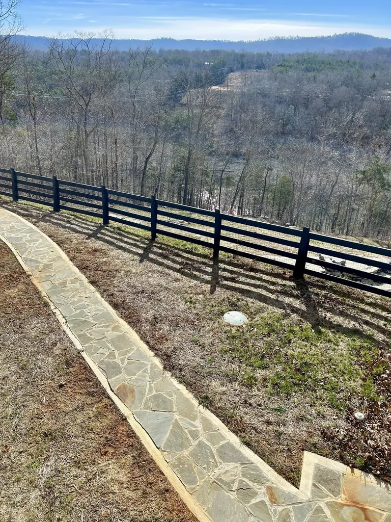 555 Colonel Drive Burnside KY 42519