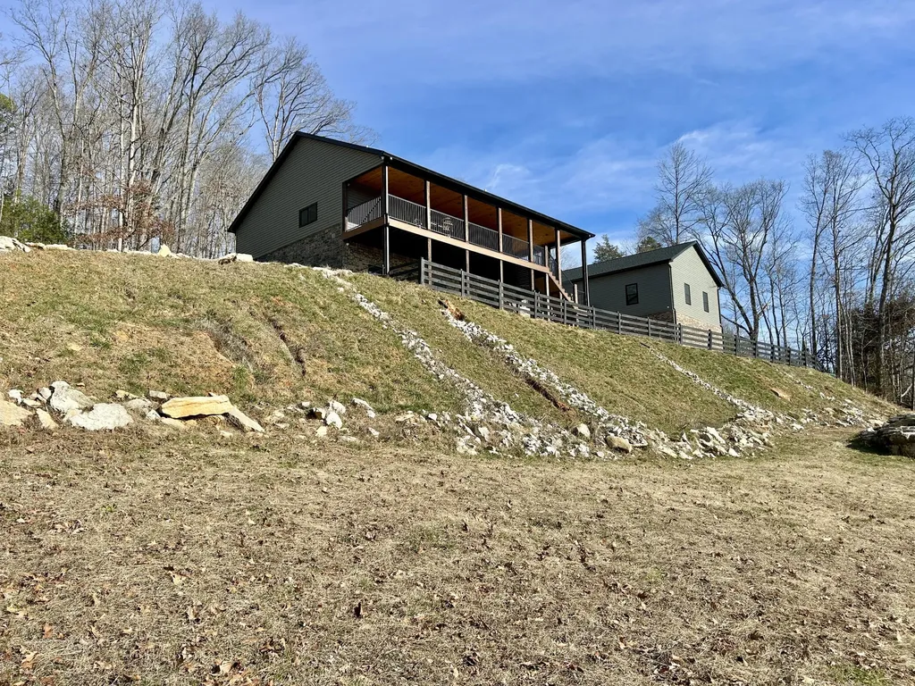 555 Colonel Drive Burnside KY 42519