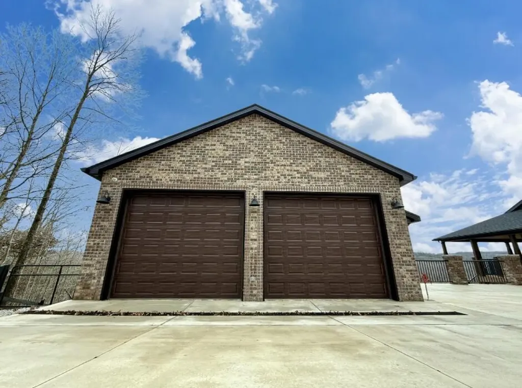 555 Colonel Drive Burnside KY 42519