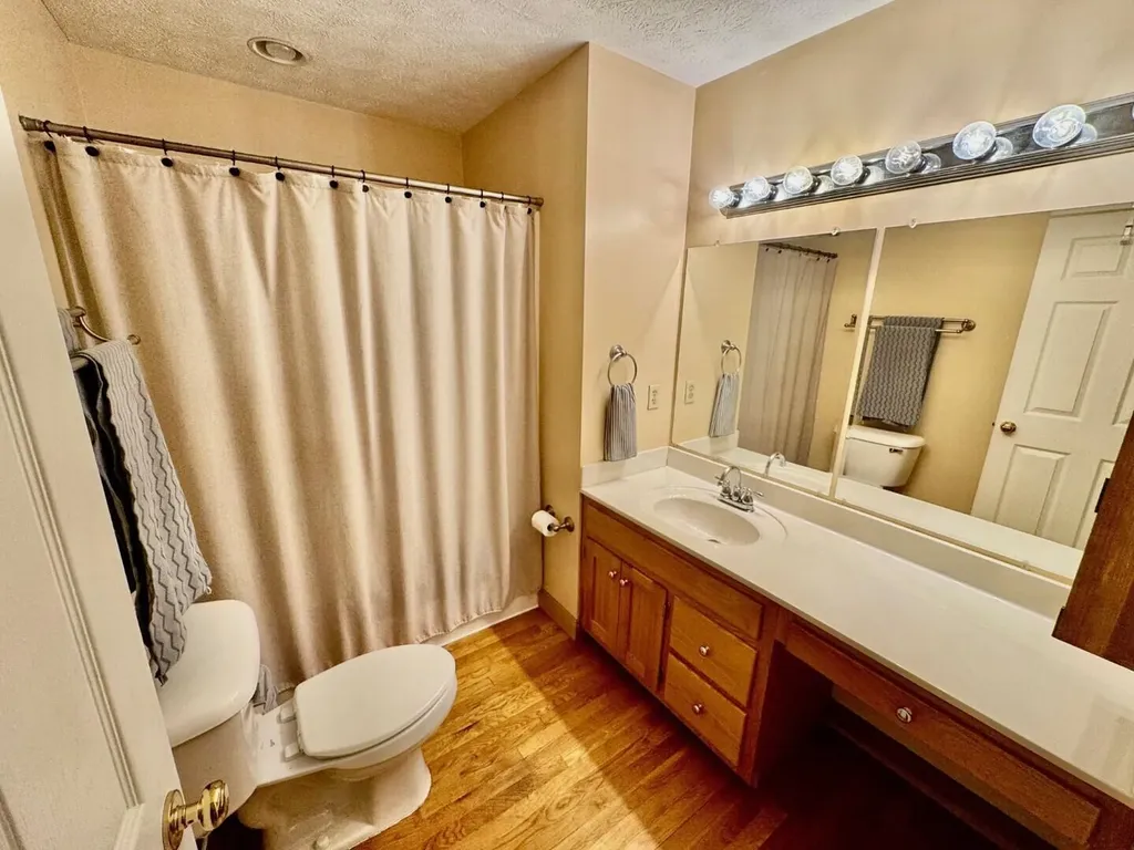 851 Mcafee Lane Salvisa KY 40372