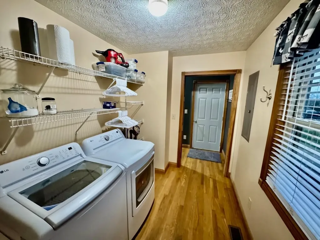851 Mcafee Lane Salvisa KY 40372