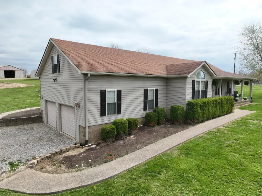 851 Mcafee Lane Salvisa KY 40372