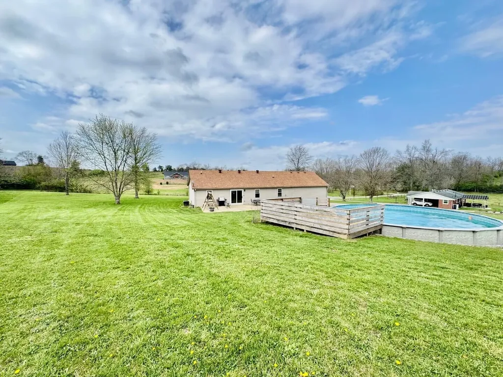 851 Mcafee Lane Salvisa KY 40372