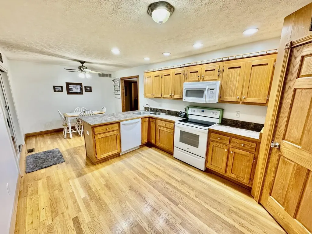 851 Mcafee Lane Salvisa KY 40372