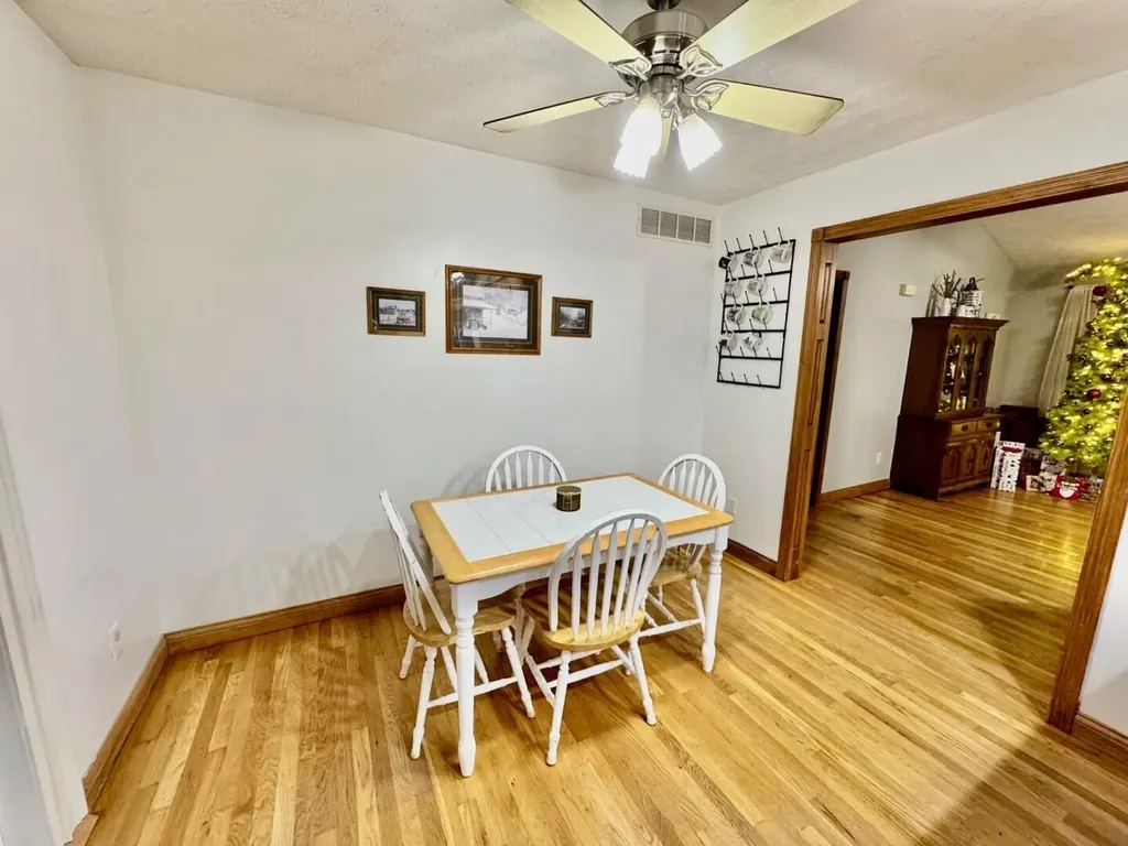 851 Mcafee Lane Salvisa KY 40372