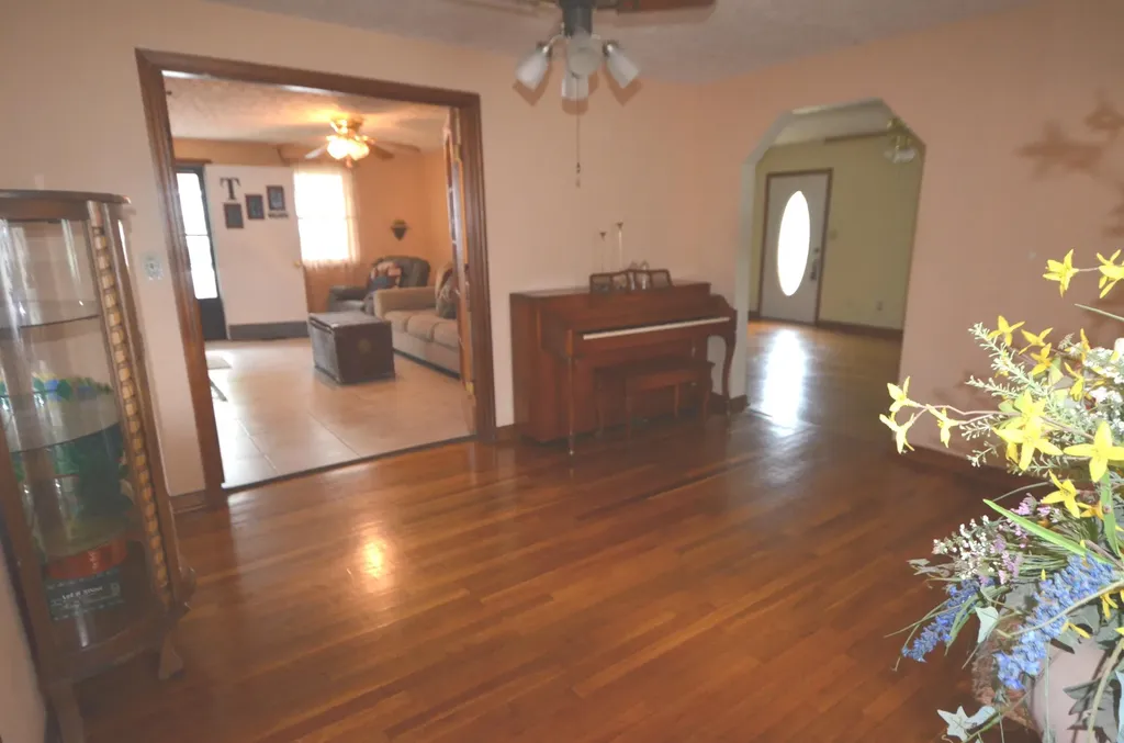 9915 Cornishville Road Harrodsburg KY 40330