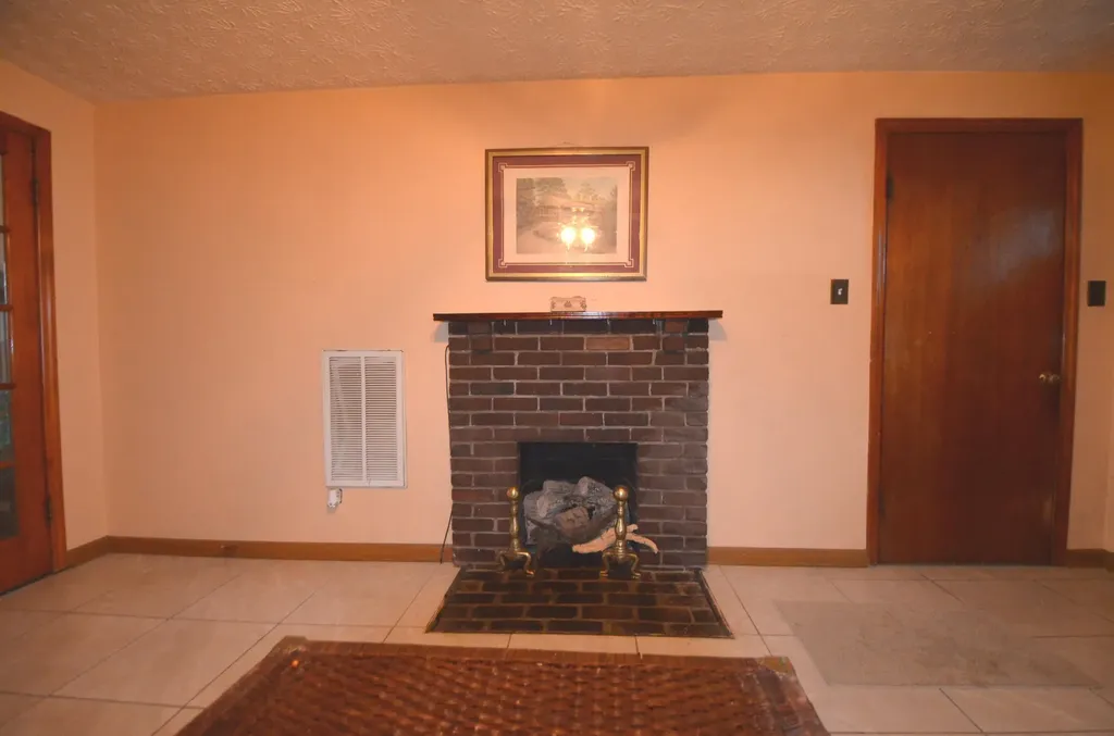 9915 Cornishville Road Harrodsburg KY 40330