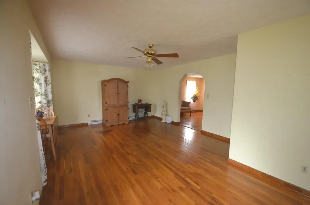 9915 Cornishville Road Harrodsburg KY 40330