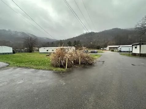 13280 Highway 38 Lejunior KY 40849
