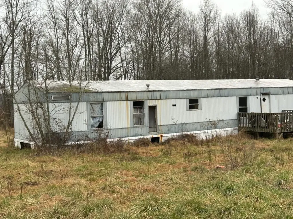 140 Scott Stephens Lane Jeffersonville KY 40337