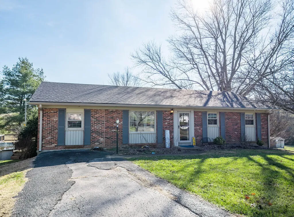 429 Old Danville Road Lancaster KY 40444