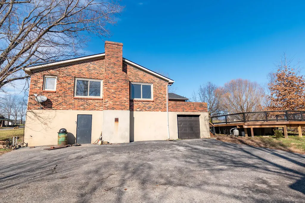 429 Old Danville Road Lancaster KY 40444