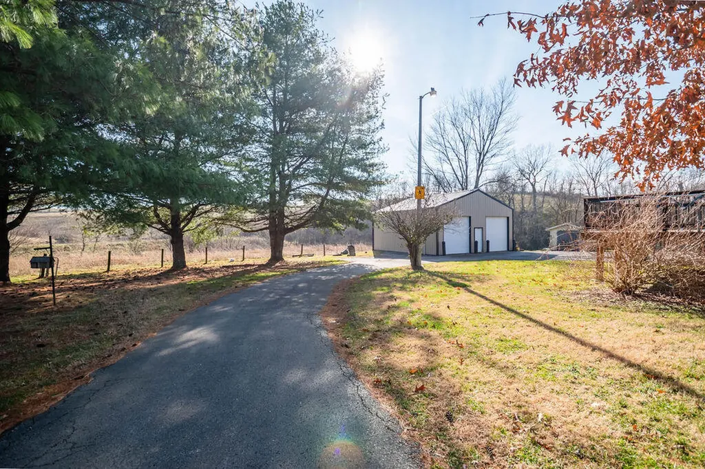 429 Old Danville Road Lancaster KY 40444