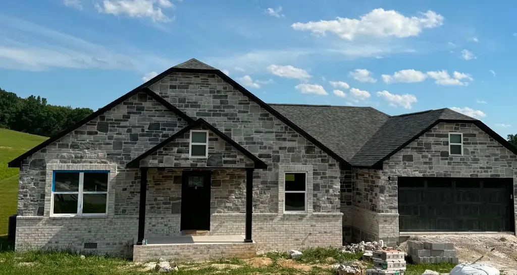 451 Madison Circle London KY 40741