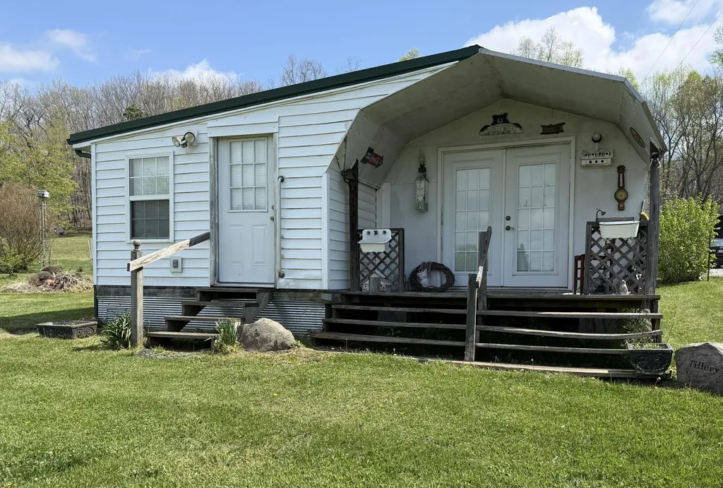 73 Tyner Loop Tyner KY 40486