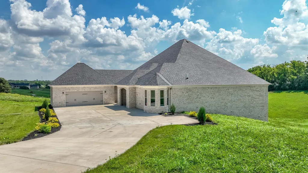 3032 Trophy Lane Richmond KY 40475