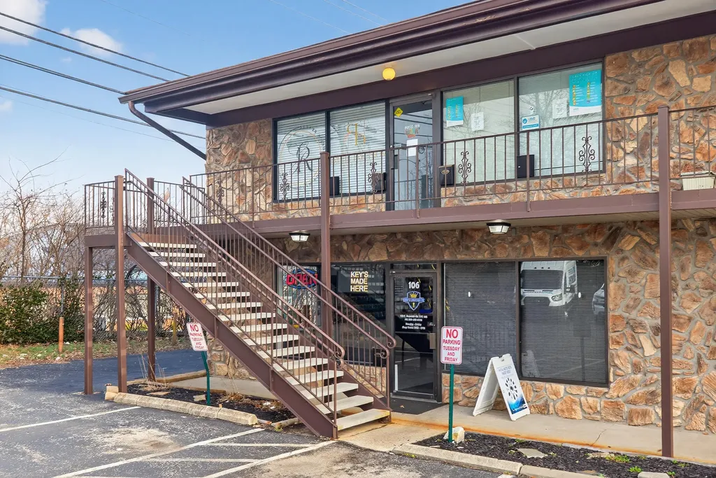169 E Reynolds Road Lexington KY 40517