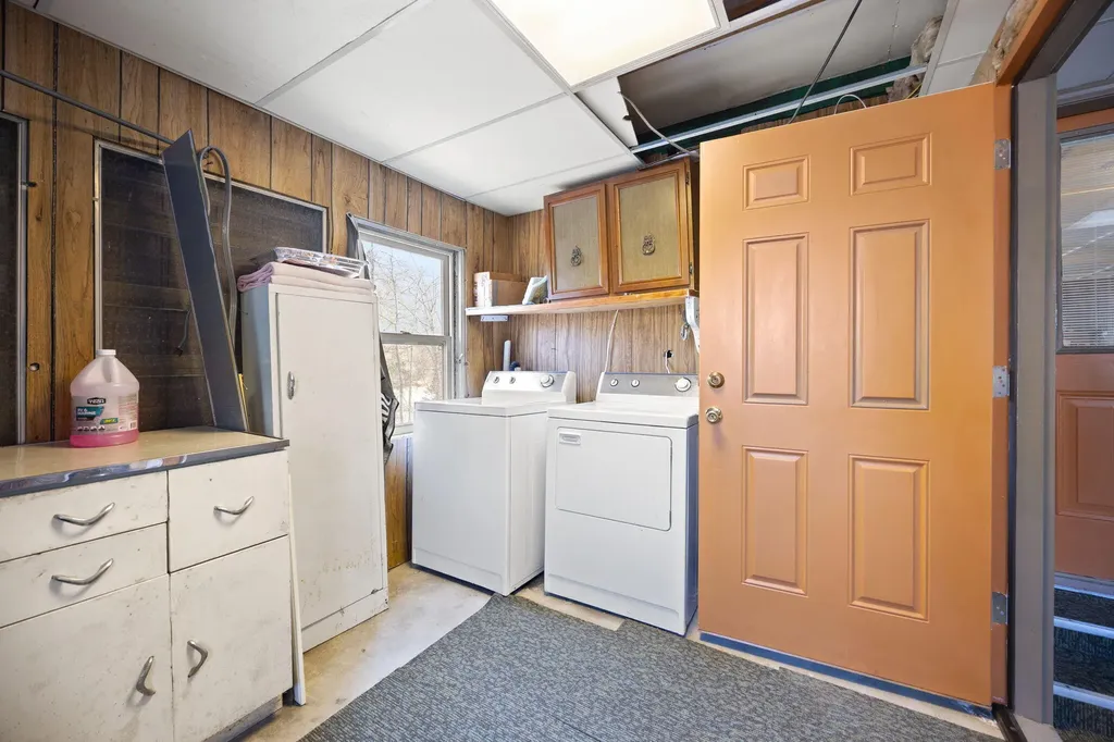 825 George Hardwick Drive Bronston KY 42518